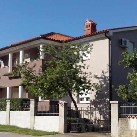Apartments Ema Пула Стая снимка