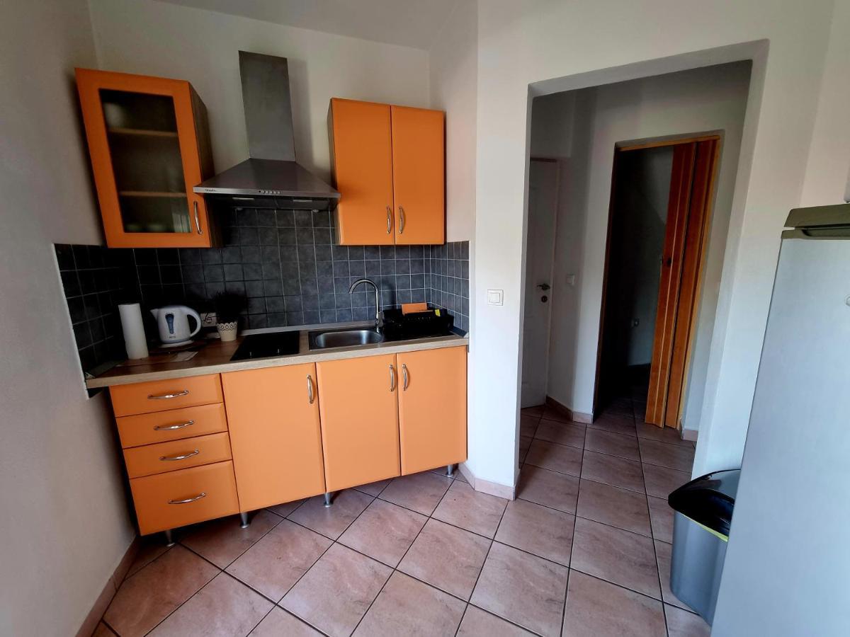 Apartments Ema Пула Екстериор снимка