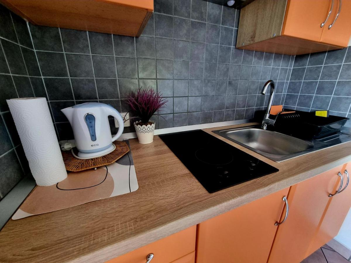 Apartments Ema Пула Екстериор снимка