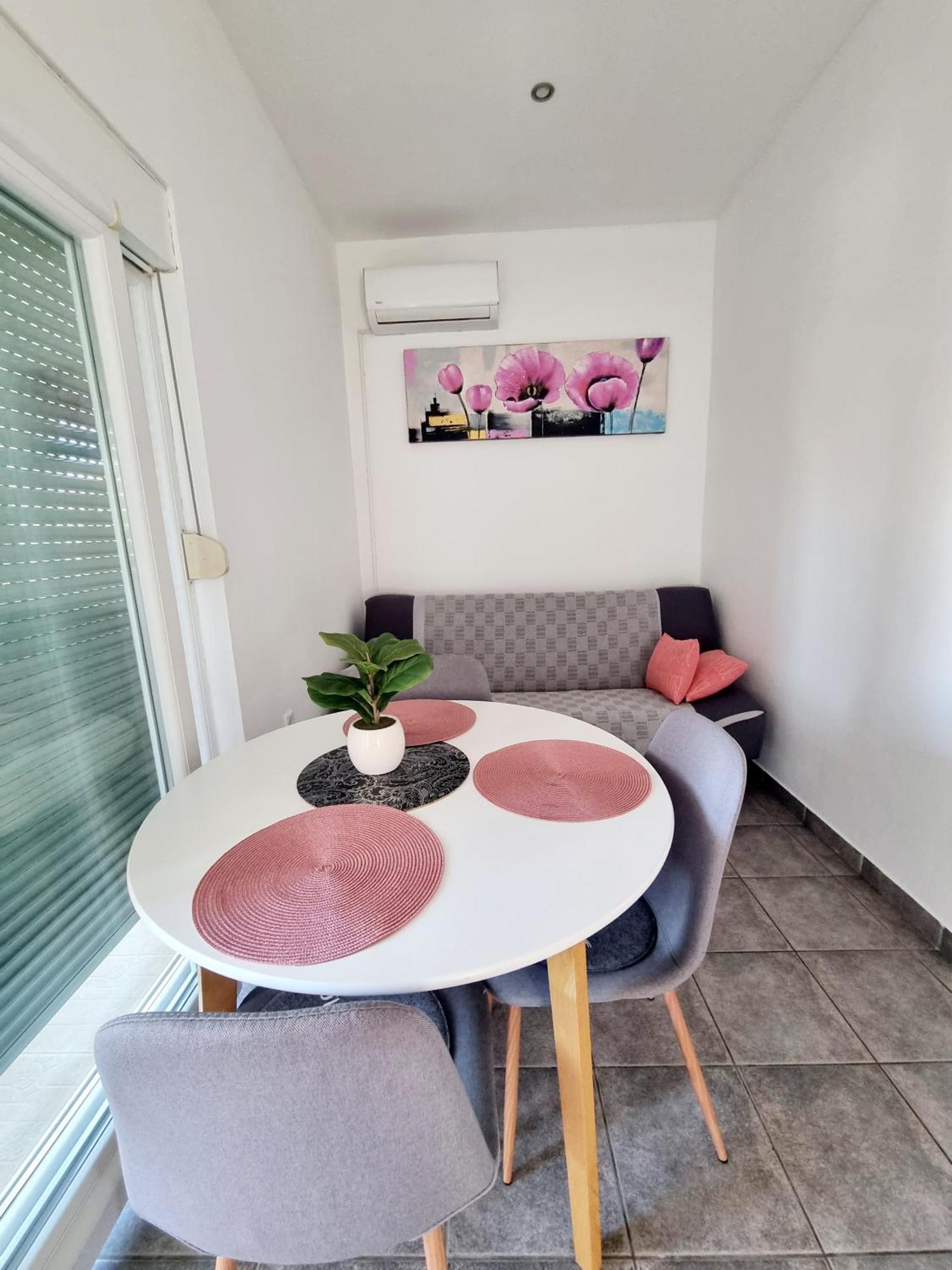 Apartments Ema Пула Екстериор снимка